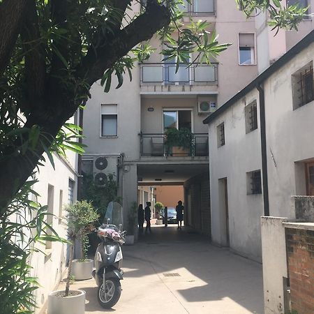 Bed and Breakfast Residenza Giacomuzzi Mestre Exterior foto