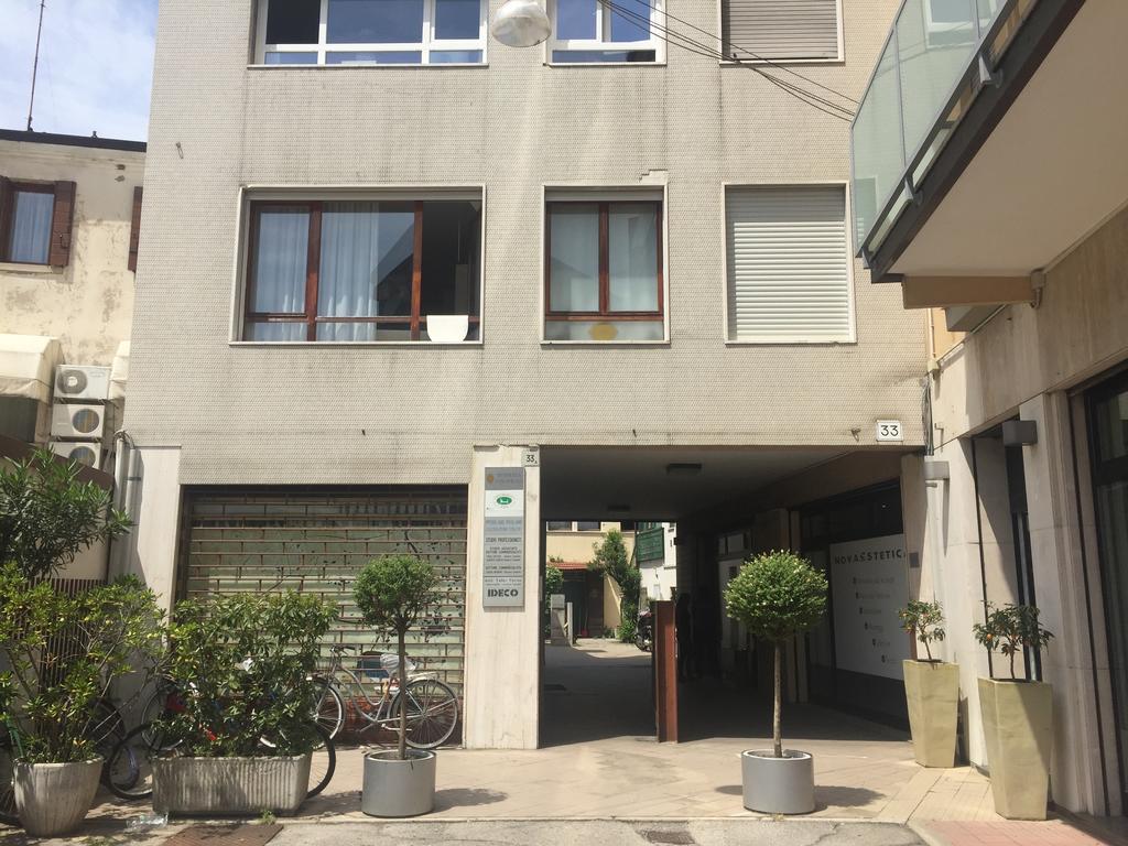 Bed and Breakfast Residenza Giacomuzzi Mestre Exterior foto